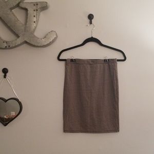 NWOT hounds tooth pencil skirt